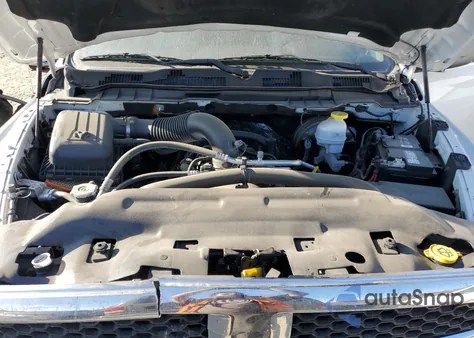 2021 Ram 1500 Classic Slt z USA, uszkodzony, nr VIN 1C6RR7TT5MS516965